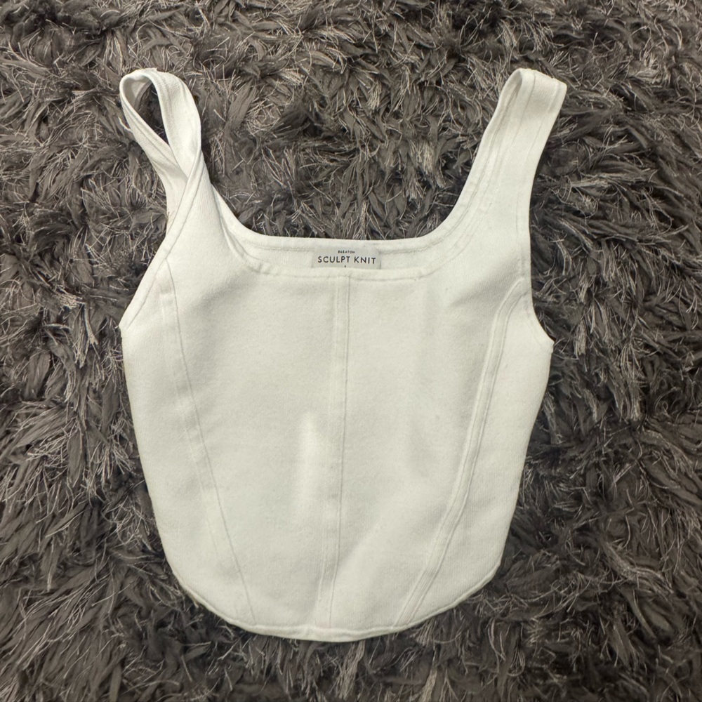 Aritzia Sculpt Knit Tank Top in Cream